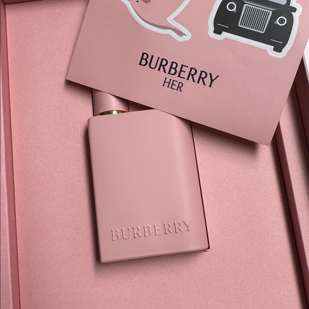 NIB Burberry Her
Never used - Picture 3 of 3